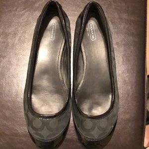 Sporty Coach Flats with C’s